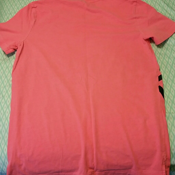PINK t shirt - Picture 2 of 3